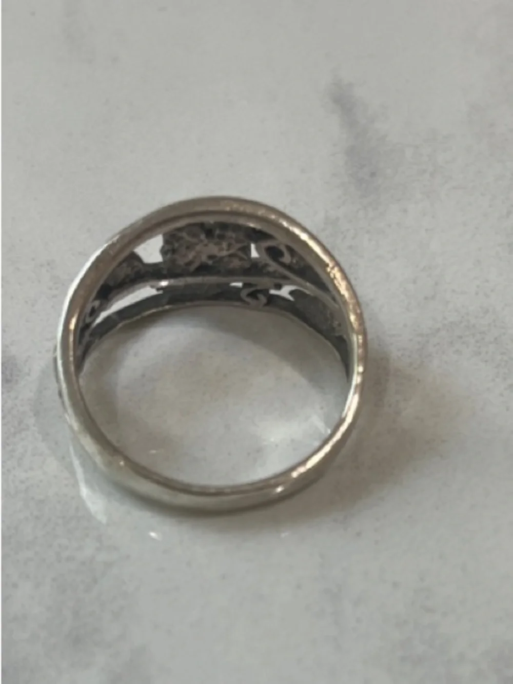 Sterling Silver Floral Cutout Women’s Ring size 6.5